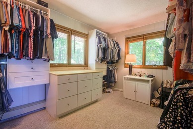Exceptional Northwoods retreat offering privacy, space, and - photo 22