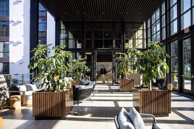 The Residences at Yerba Buena Island offer a rare opportunity to - photo 22