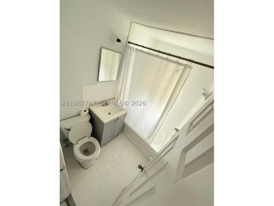 Prime 4-unit multifamily opportunity in the heart of Normandy - photo 27