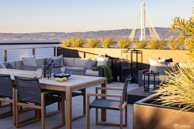 The Residences at Yerba Buena Island offer a rare opportunity to - photo 27