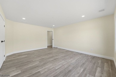 1690 Hamburg Tpke offers exceptional new construction in Wayne's - photo 32