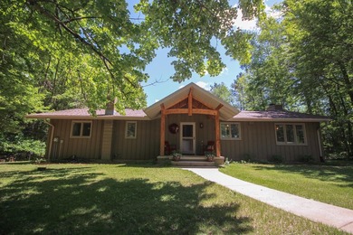 Exceptional Northwoods retreat offering privacy, space, and - photo 36