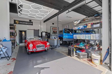 Looking for a commercial property with unmatched visibility in - photo 5