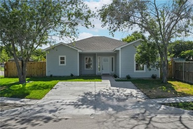 Discover this stunning brand-new construction home on a spacious - photo 1