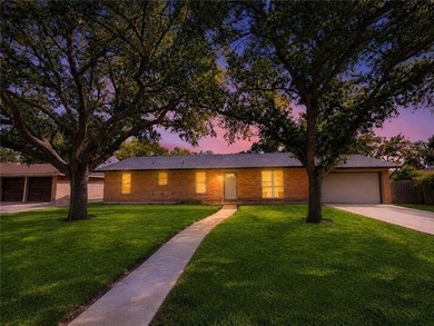 Nestled in the heart of the peaceful and highly sought-after - photo 1