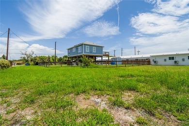Just 4 blocks to water's edge! Easy access to the popular Water - photo 5