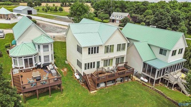 Welcome to this stunning 2,840 sq ft waterfront home located in - photo 20