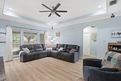 Welcome Home!!! Prepare to fall in love with this beautifully - photo 5