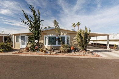 (private lake, pond, creek) Home For Sale in Apache Junction Arizona