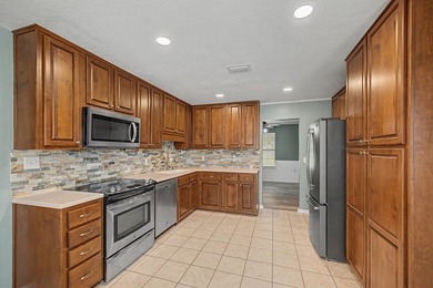 **3.875% VA Assumable Loan!** Live close to the beach, close to - photo 15