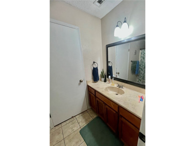Great home located in Flour Bluff school district. Has three - photo 6