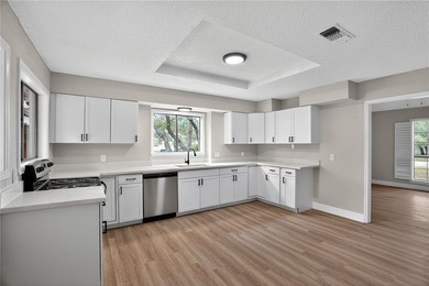 Welcome to 107 Cherry Hills Drive, located in the desirable - photo 16
