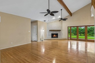 Welcome to 340 Columbine in Meadowlakes, a 24/7 guard-gated golf - photo 6