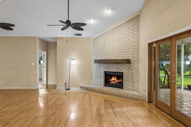 Welcome to 340 Columbine in Meadowlakes, a 24/7 guard-gated golf - photo 7