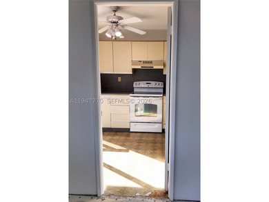 Bring your imagination to transform this spacious, sun-filled - photo 28