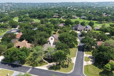 Positioned on a corner lot with a circular drive in Horseshoe - photo 1