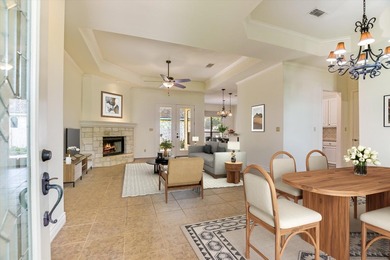 Positioned on a corner lot with a circular drive in Horseshoe - photo 4