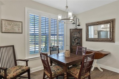 Location, location, corner location! Like new single family home - photo 12