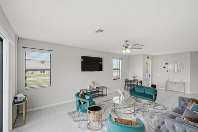 Welcome to this spacious 4-bedroom, 2-bathroom townhome built in - photo 14