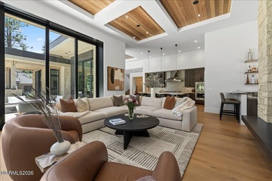 Experience elevated mountain living in this exceptional Mountain - photo 15