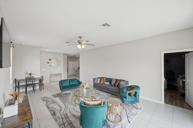 Welcome to this spacious 4-bedroom, 2-bathroom townhome built in - photo 15