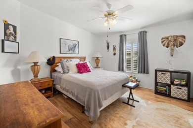 Charming Beachcomber model offering 2 spacious bedrooms, 2 baths - photo 22