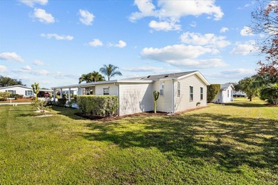 Charming Beachcomber model offering 2 spacious bedrooms, 2 baths - photo 30