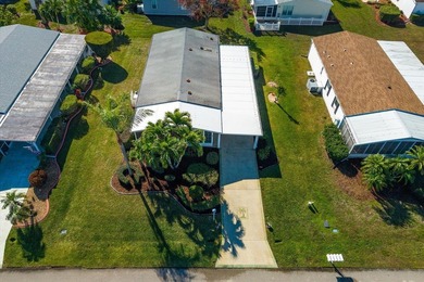 Charming Beachcomber model offering 2 spacious bedrooms, 2 baths - photo 31