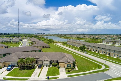 Welcome to this spacious 4-bedroom, 2-bathroom townhome built in - photo 38