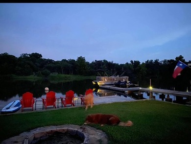 Lakefront Retreat on Inks Lake - Turnkey Investment Opportunity - photo 10