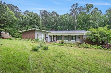 Lake Home Sale Pending in Jonesboro, Georgia