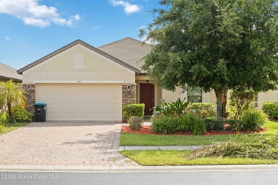 Welcome to this beautiful lakefront home in the desirable - photo 2