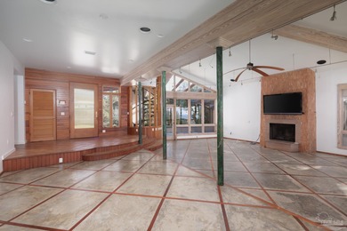 Set atop one of the highest elevations in Gulf Breeze, this - photo 8