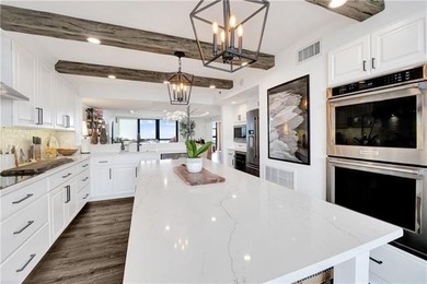 **BACK ON MARKET DUE TO BUYER'S FINANCING**Sophisticated - photo 11
