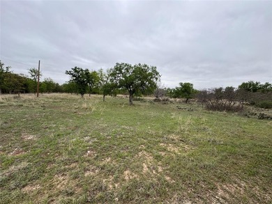 Lake Lot Active Under Contract in May, Texas