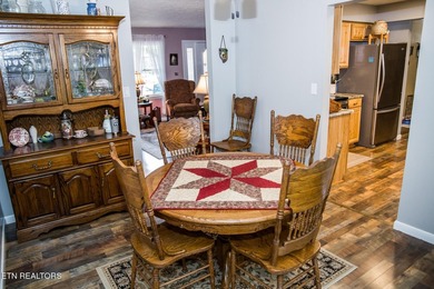 ALL BRICK HOME! Situated on a quiet cul-de-sac street with - photo 12