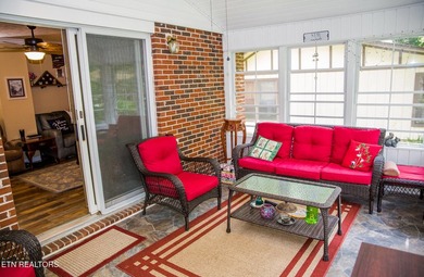 ALL BRICK HOME! Situated on a quiet cul-de-sac street with - photo 23