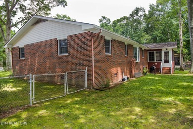 ALL BRICK HOME! Situated on a quiet cul-de-sac street with - photo 33