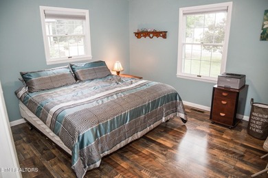ALL BRICK HOME! Situated on a quiet cul-de-sac street with - photo 39