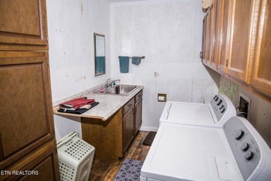 ALL BRICK HOME! Situated on a quiet cul-de-sac street with - photo 47