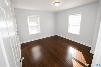 Stunning, renovated side-by-side duplex on a quiet cul-de-sac in - photo 7