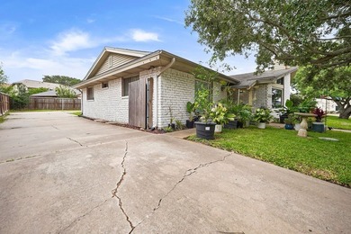 Welcome to 1504 Skyline Drive, a well-maintained 3-bedroom - photo 5
