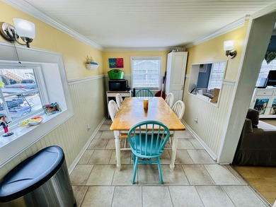 WELL BUILT 2 BED/1 AND A HALF BATH BEACH BUNGALOW WITH - photo 15