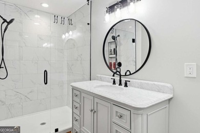 Welcome to this beautifully renovated four-bedroom - photo 15