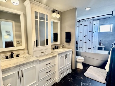 Welcome to this beautiful, spacious end-unit condominium - photo 6