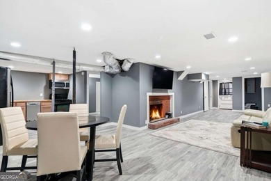 Welcome to this beautifully renovated four-bedroom - photo 24