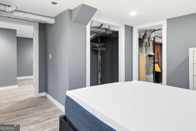 Welcome to this beautifully renovated four-bedroom - photo 29