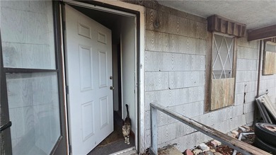 Located in Corpus Christi, this 3 bed 2 bath home offers 1,344 - photo 3