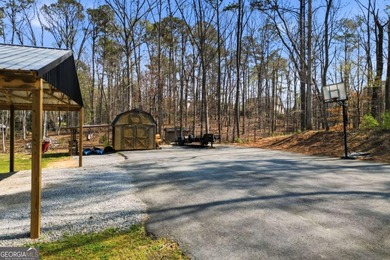Welcome to this beautifully renovated four-bedroom - photo 43