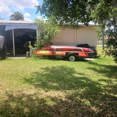 Lovely 1979 double wide (26x44) manufactured home located in the - photo 4